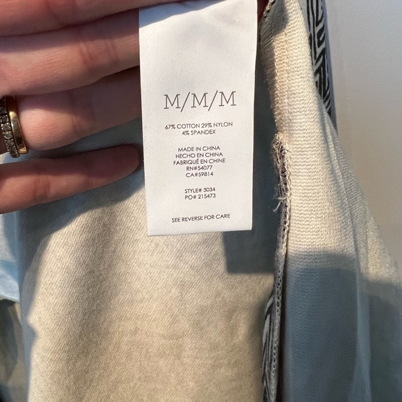 Cabi abstract chevron print jacket size Medium 3034 - Picture 6 of 6